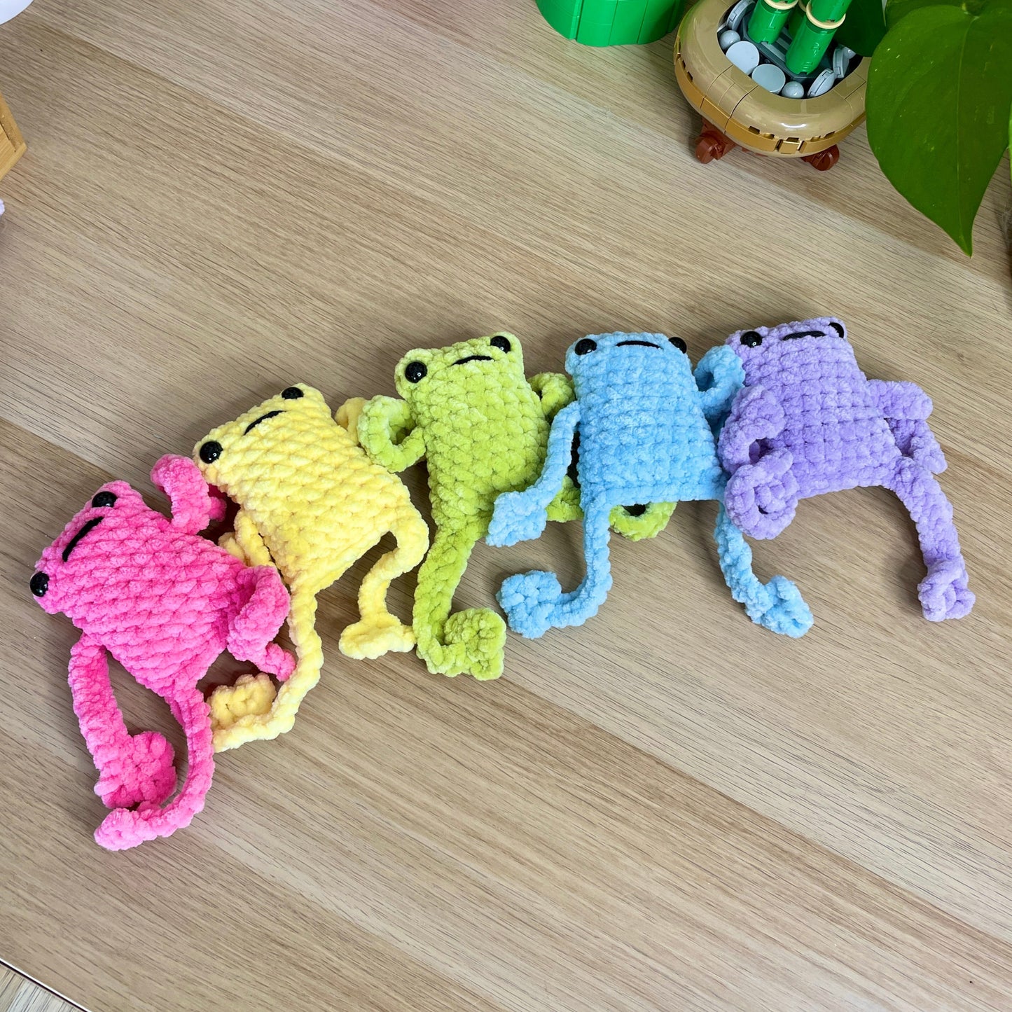 Grenouilles à longues pattes [plusieurs coloris]